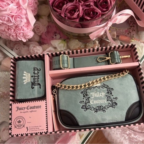 Juicy couture cool blue heritage, slim camera bag, andenvelope card case card - Picture 1 of 1